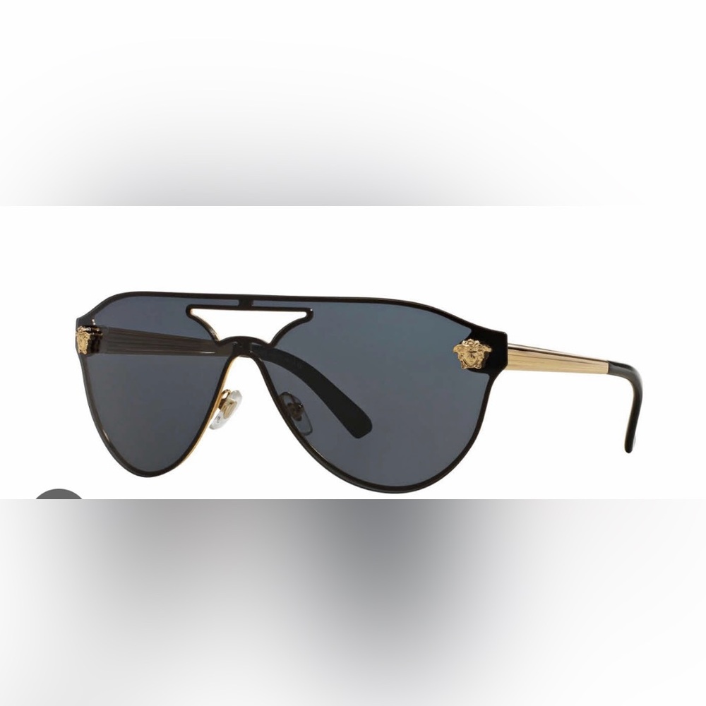 Versace Black Sunglasses - Picture 3 of 3